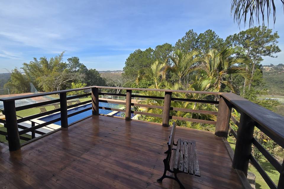 Deck com vista do por do sol