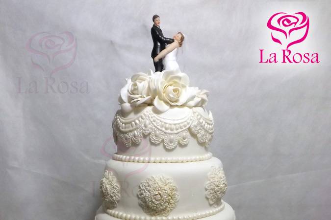 Bolo de casamento Branco Renda