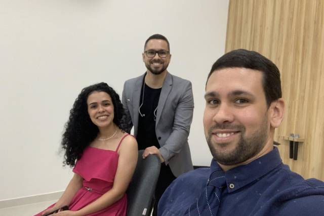 Cerimônia com banda reduzida