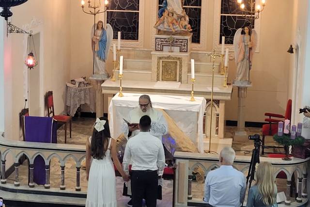 Celebrante Padre Ricardo
