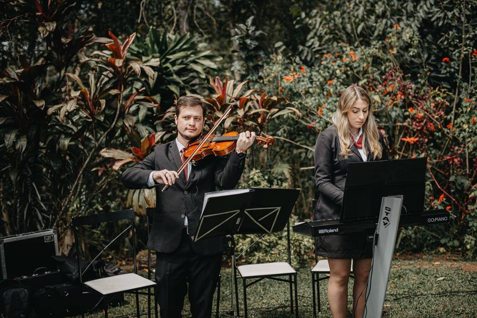 Violinista Isaac Cainã