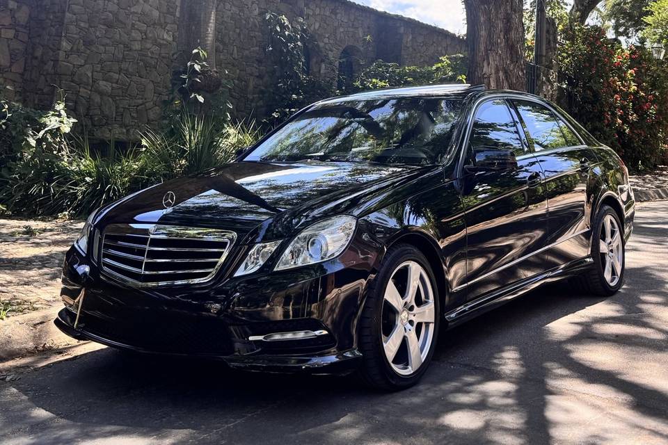 Mercedes E250 blindada