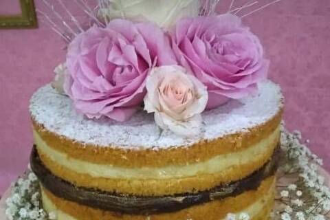 Naked cake flores naturais