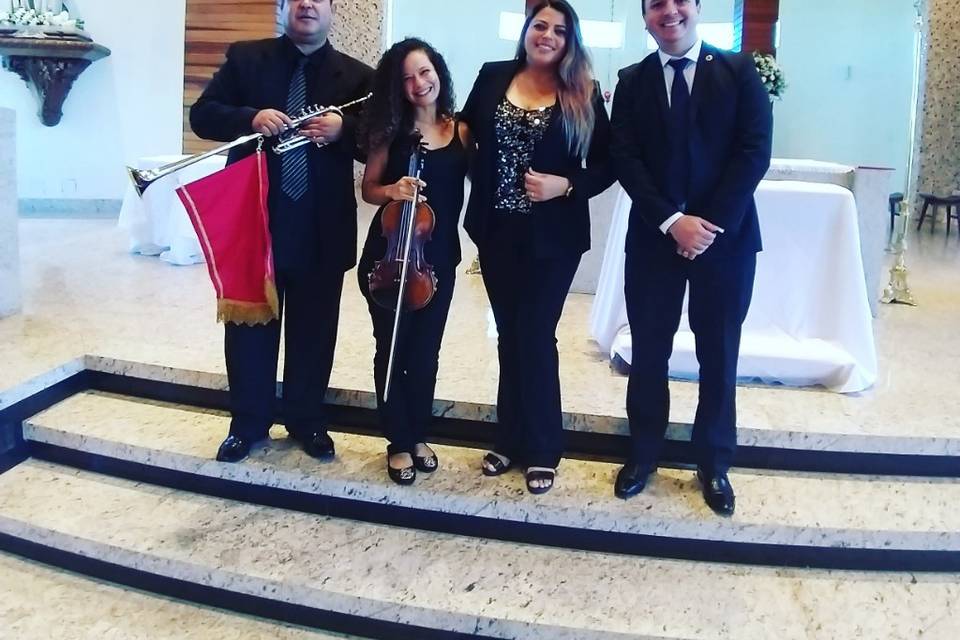 Casamentos e eventos.