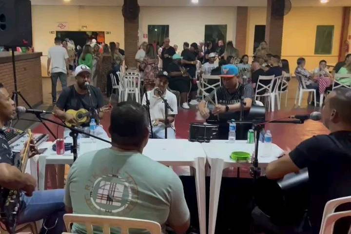 Música ao vivo