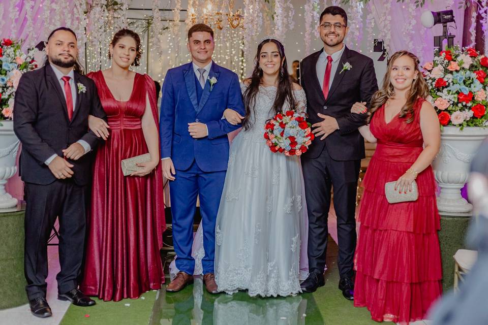 Casal com os amigos
