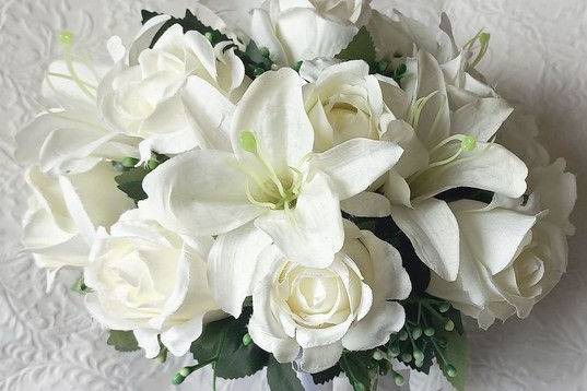 Buquê de noiva - lírios e rosas