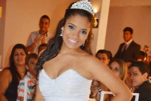 Beatriz Debutante