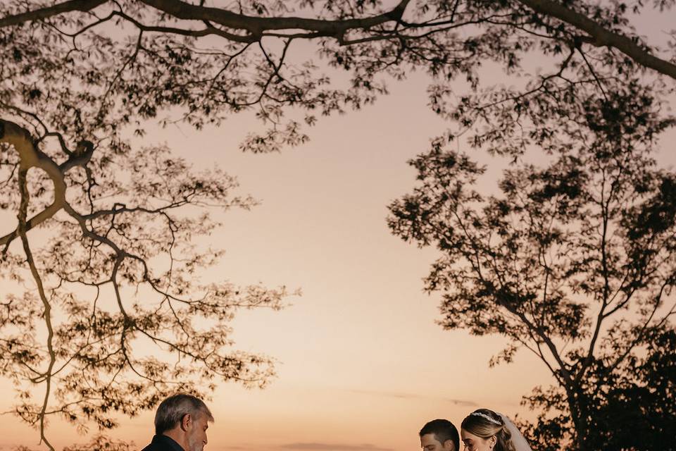 Altar com pôr do sol Araguaia