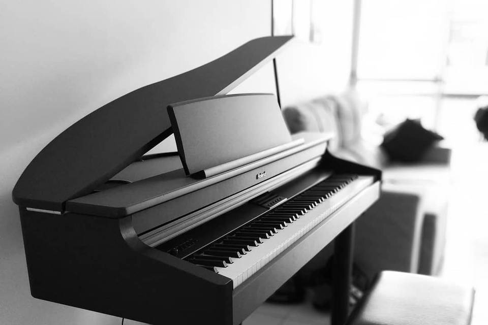 Aluguel piano
