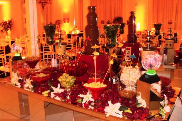 Mesa de Cascata de Chocolate