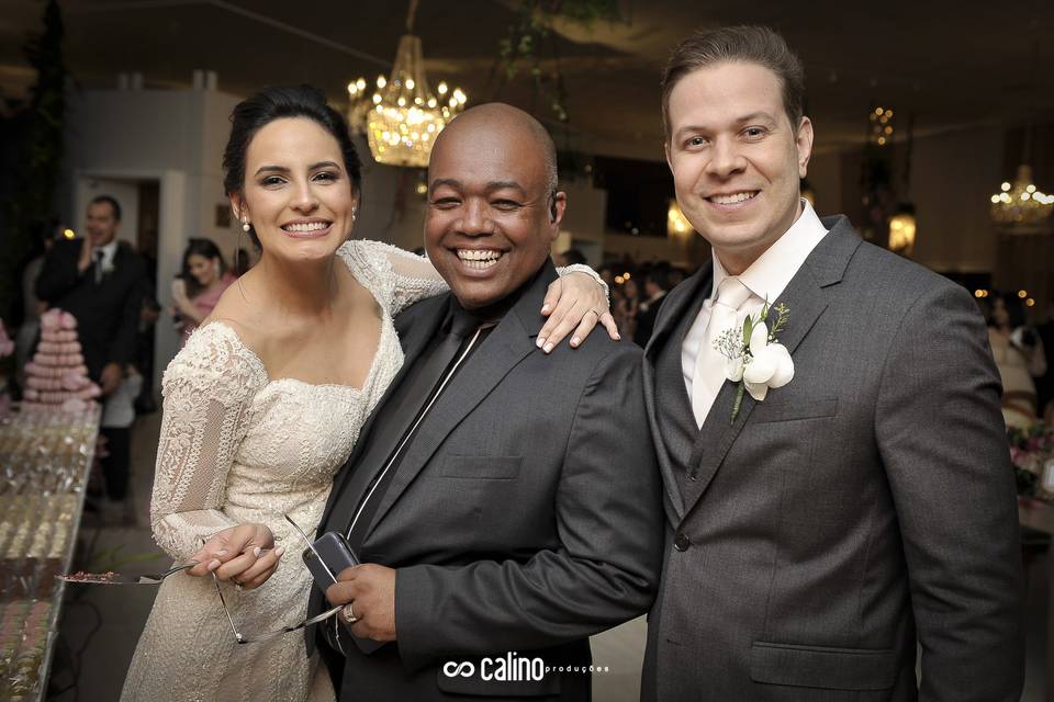 Sandro Henrique e os noivos