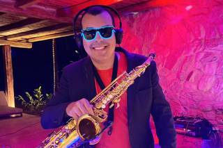 Thiago Buriti - DJ & Saxofonista