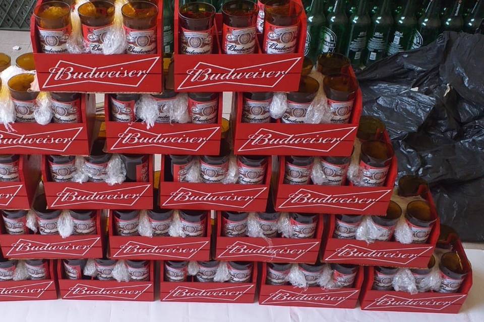 Engradado Budweiser