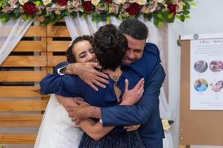 Celebrante Cristiane Martinez
