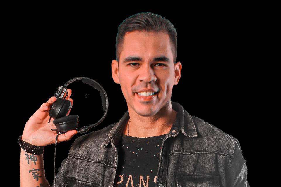 Dj Junior Fernandes