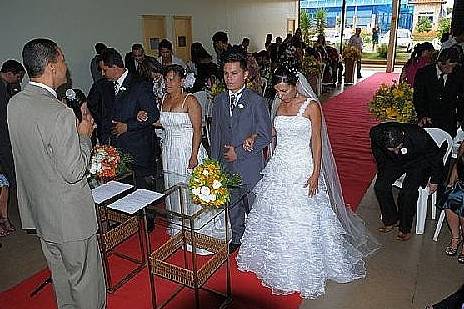 Lindo bolo de casamento