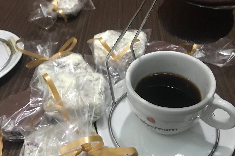 Café, alfajor e paglia italian