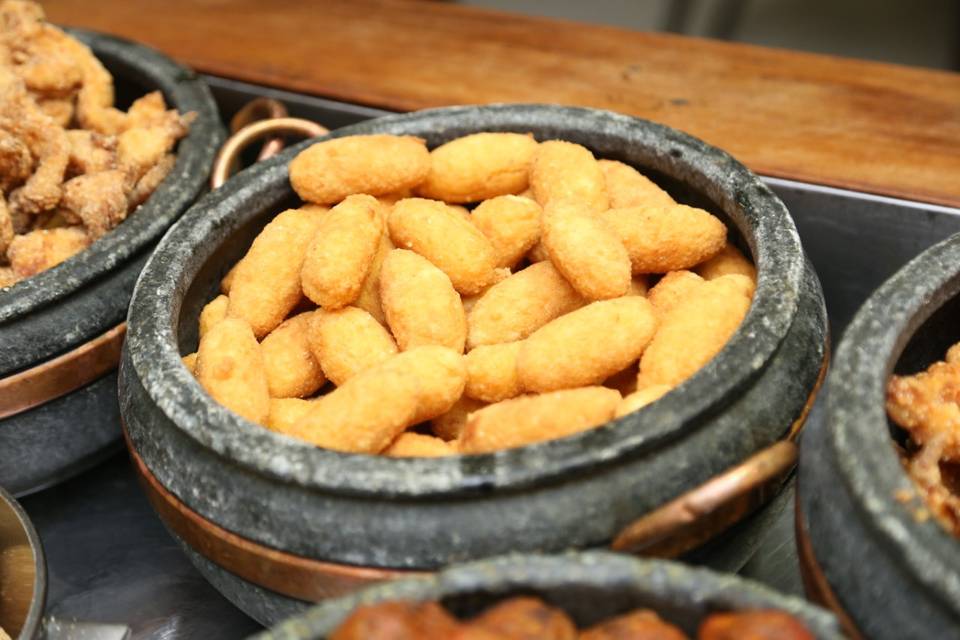 Bolinho de arroz com queijo