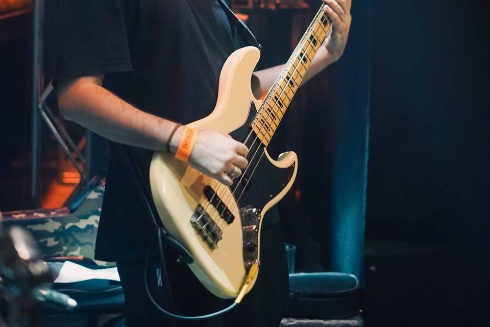 Bruno Kiska (Baixista)