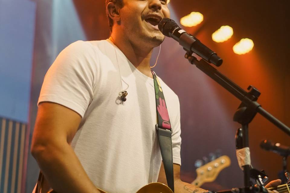 Fernando Mocelin (Vocalista)