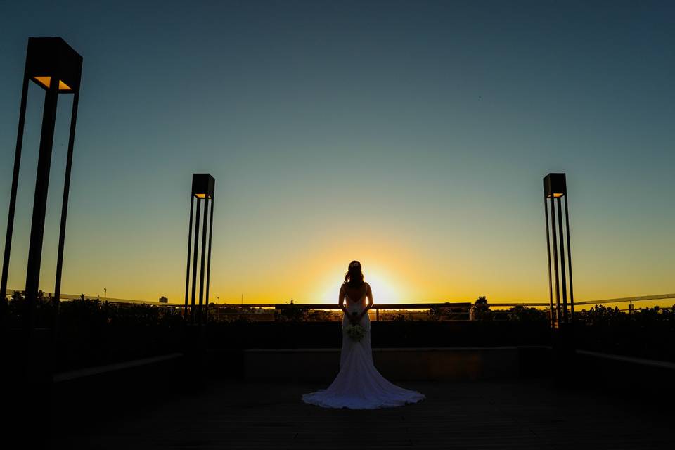Foto da noiva com Pôr do Sol