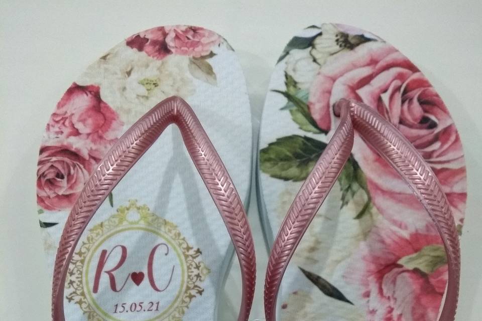 Chinelo marsala e rose gold