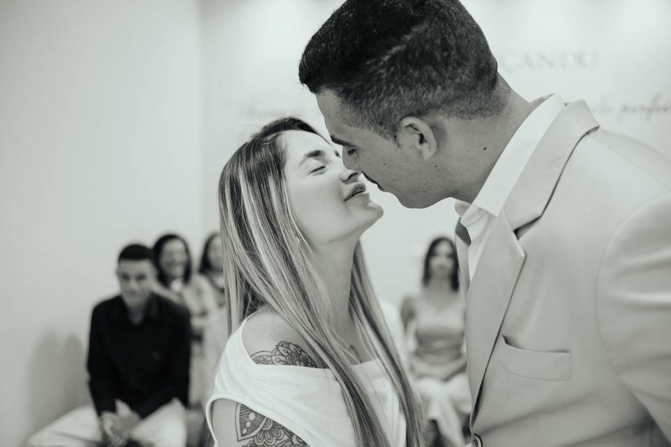 E o beijo?