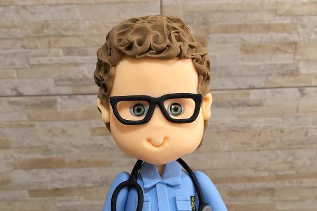 Com olhos resinados 3D