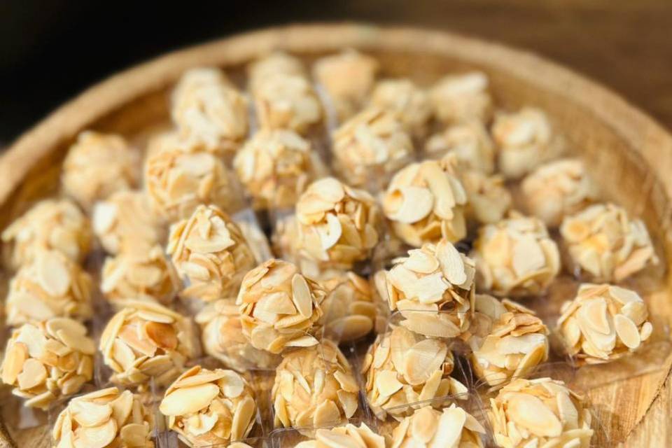 Caramelo com amêndoas