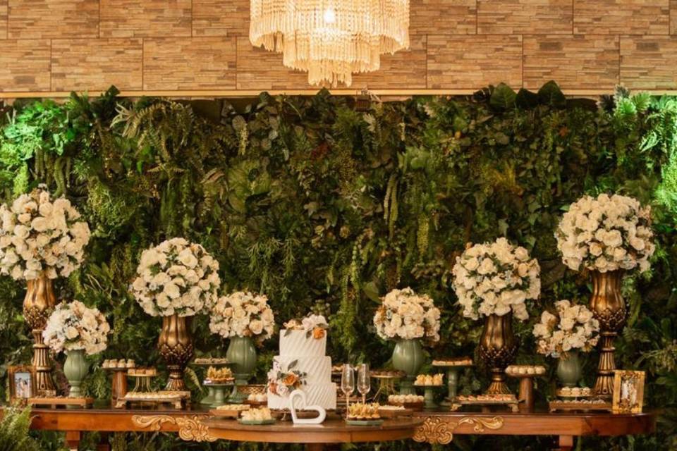 Mesa rústica e delicada