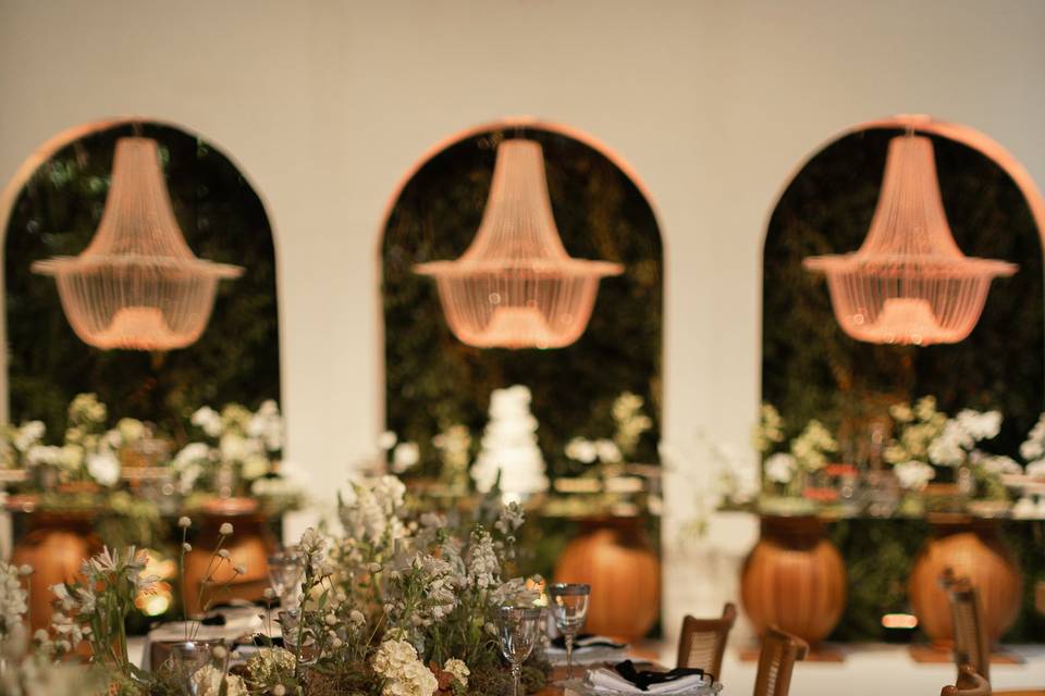 Mesa de bolo e doces