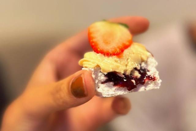 Pavlova de Frutas Vermelhas