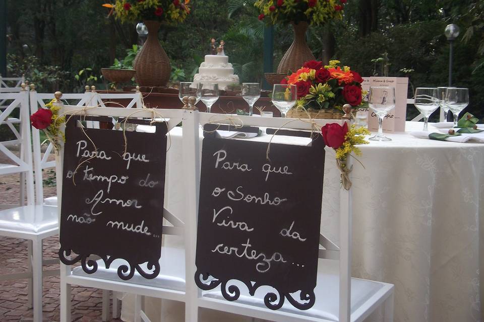 KIS Decorações & Flores