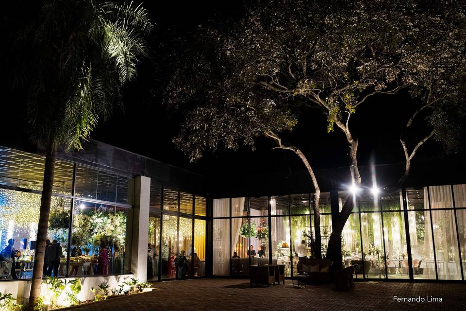 Salao a noite