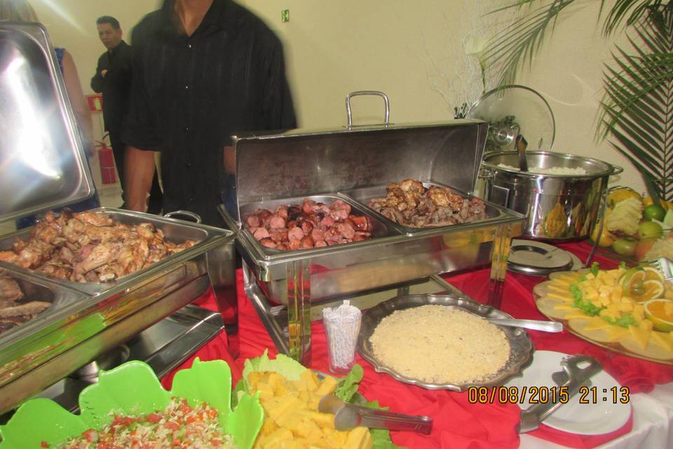 Churrasco e saladas