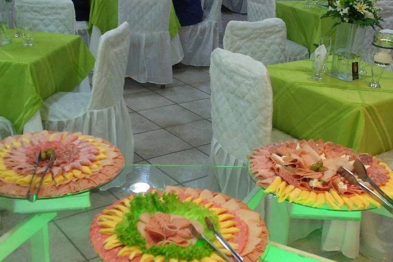 Tentadora mesa de frio