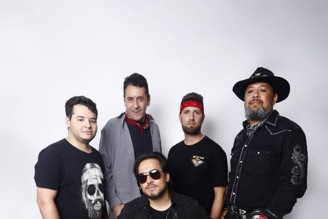 Banda Revisão Zero