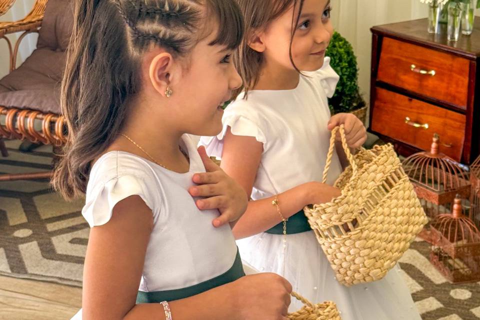 Daminhas em casamento