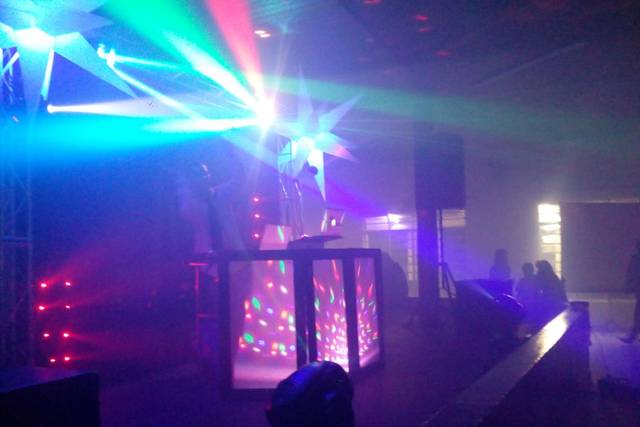Dj gelonight