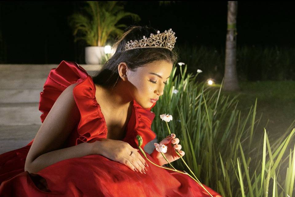 Debutante