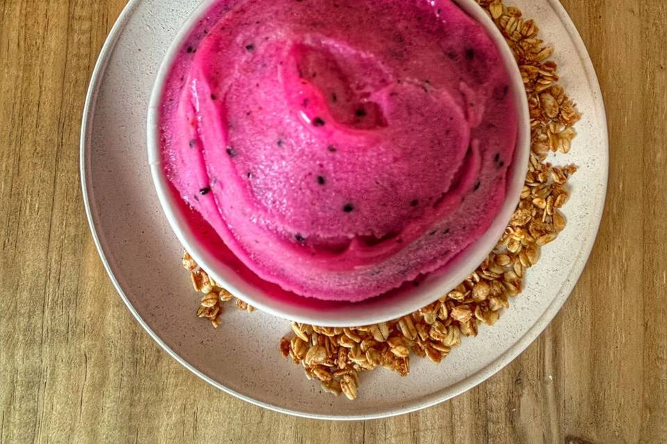 Cremes de cupuaçu e pitaya