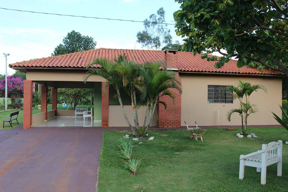 Casa com Churrasqueira