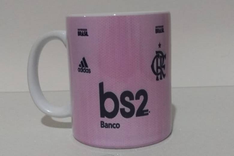 Caneca de porcelana