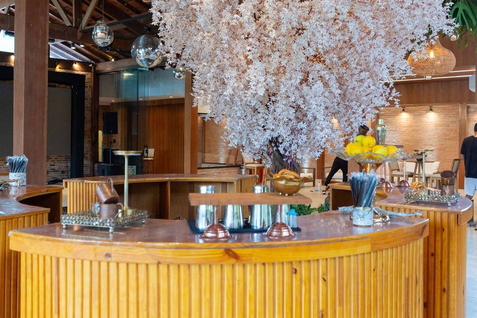 Bar 360°