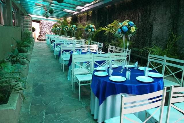 Ex, Decoração
