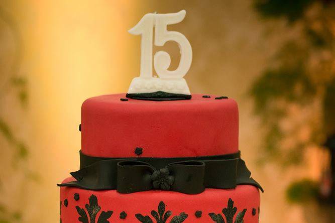 Bolo de festa de 15 anos