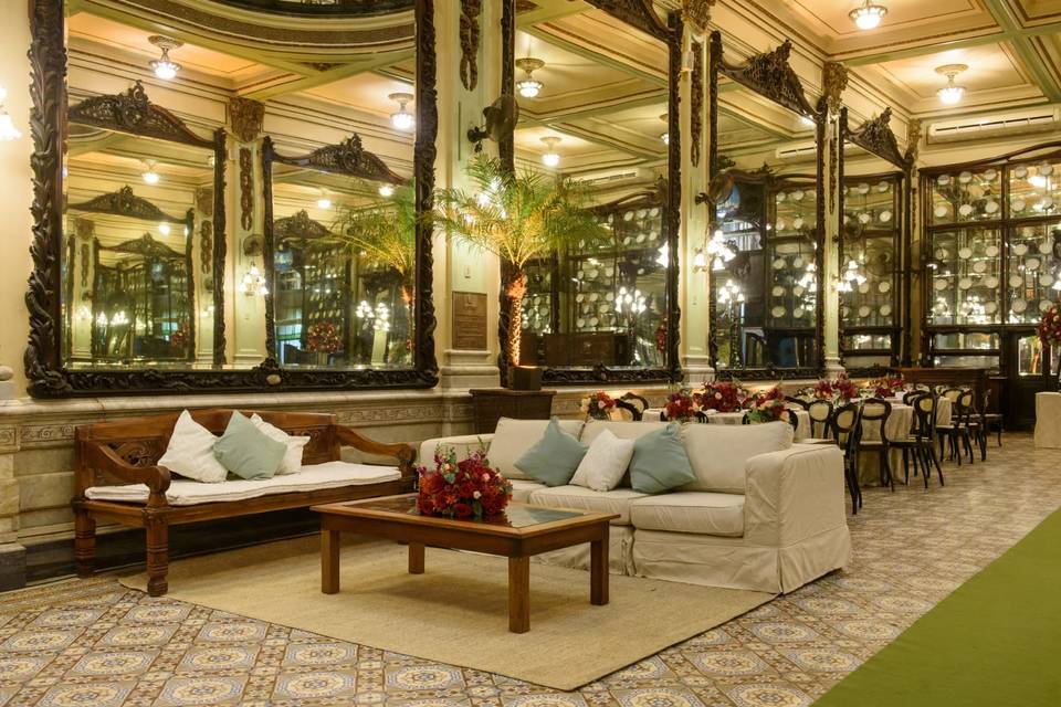 Lounge.