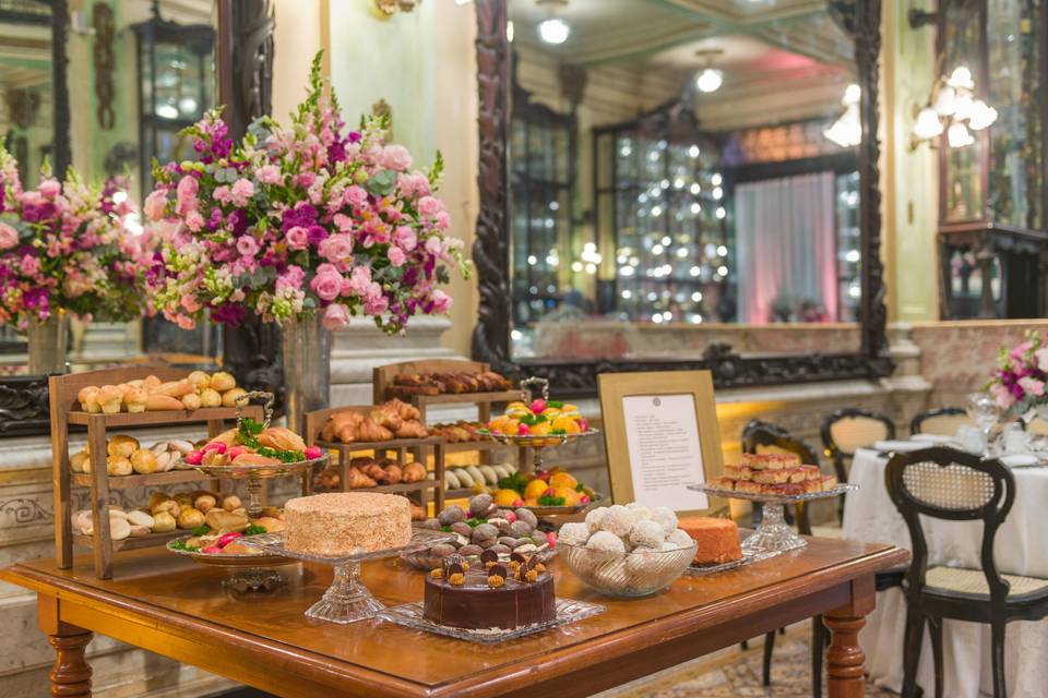 Mesa de Buffet.