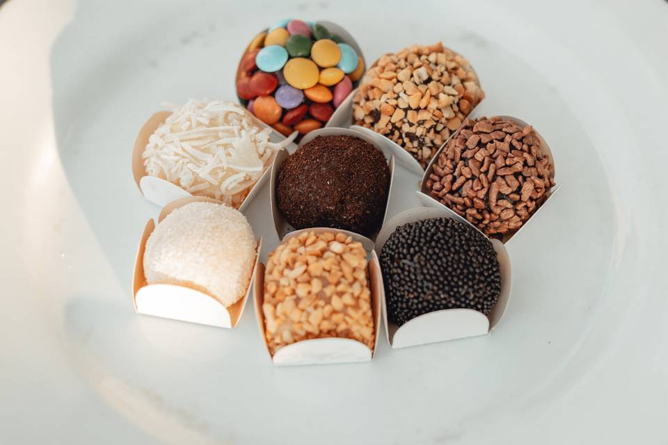 Brigadeiros diversos